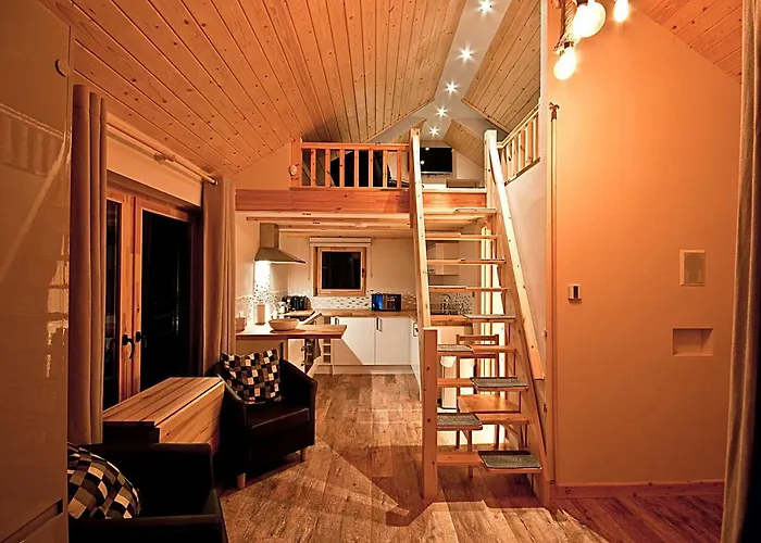 Alum Chine Log Cabin
